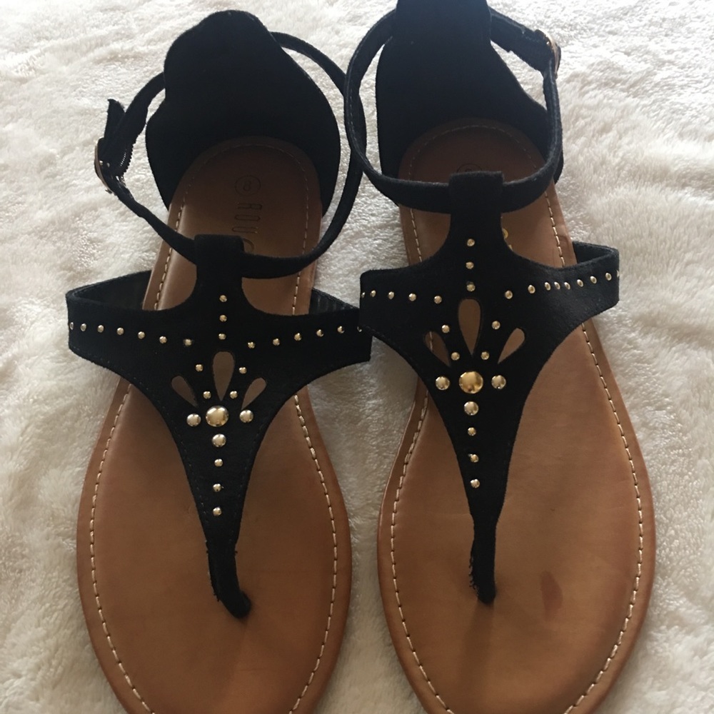 rouge helium sandals